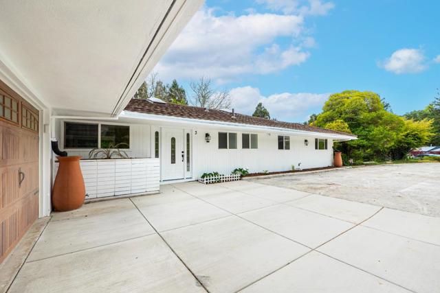 3 Harran Circle, Orinda CA: https://media.crmls.org/mediaz/3cf642f4-302f-4957-bb16-ac9dfe8193a9.jpg
