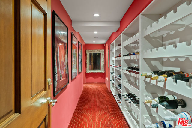 6400 Kanan Dume Road, Malibu CA: https://media.crmls.org/mediaz/3cf7f5d8-9308-49f0-893f-5480ccb68b0d.jpg