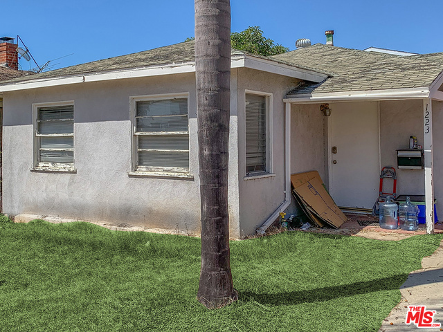 1223 1ST Street, Hermosa Beach, California 90254, 2 Bedrooms Bedrooms, ,1 BathroomBathrooms,Residential,Sold,1ST,19511208