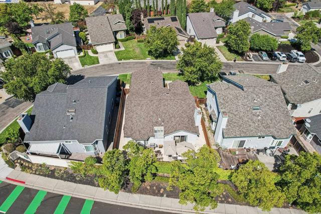 974 Clinton Pl, Pleasanton CA: https://media.crmls.org/mediaz/3cfa1dfc-377f-48f3-b97b-35e9814e63e7.jpg