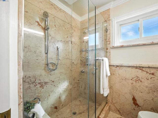 5426 Borgia Rd, Fremont CA: https://media.crmls.org/mediaz/3cfaf378-c89e-440f-84fe-ff3a4da0daf2.jpg