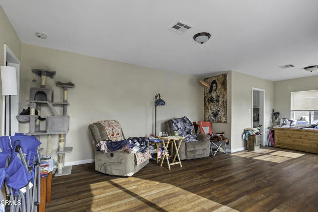 Detail Gallery Image 6 of 29 For 3820 Apache Ave, Bakersfield,  CA 93309 - 3 Beds | 1 Baths