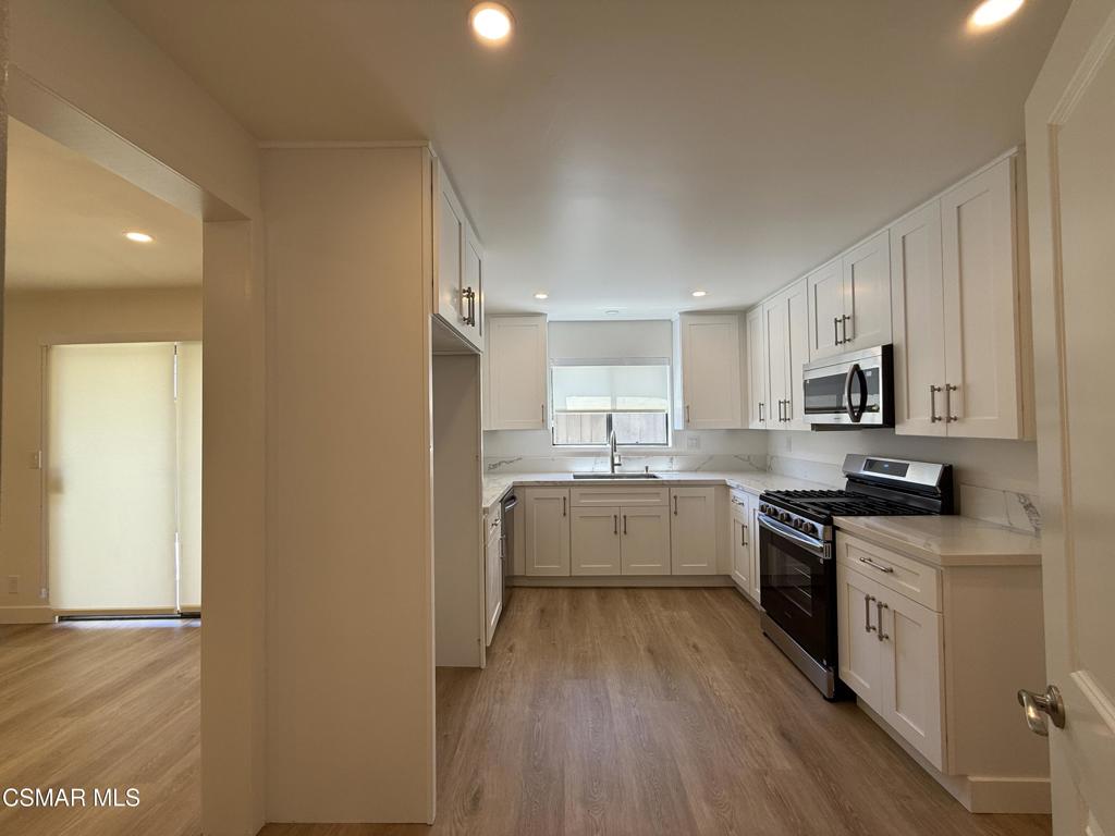 635 E Elmwood Avenue 103Burbank img 36