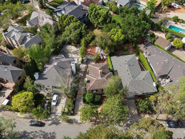 526 W Poplar Avenue, San Mateo CA: https://media.crmls.org/mediaz/3cfbec73-8ed4-405b-a634-a0d9412c71c7.jpg