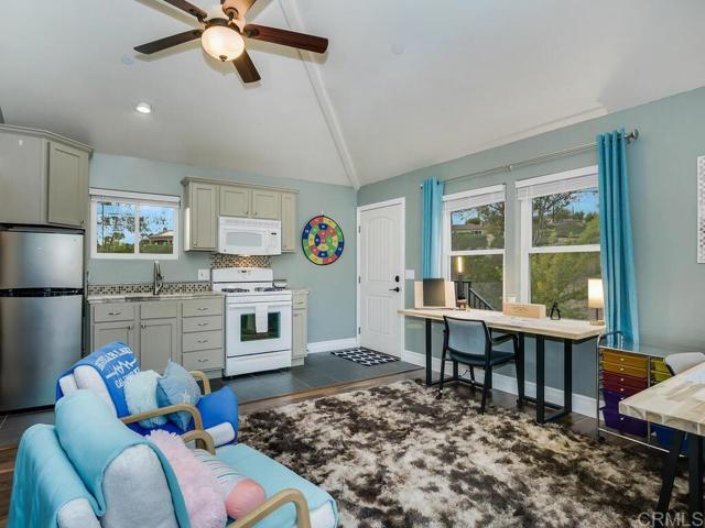 Detail Gallery Image 49 of 75 For 3347 Yucca Ter, Fallbrook,  CA 92028 - 4 Beds | 4/1 Baths