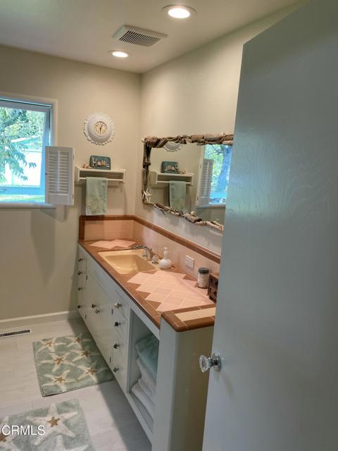 31400 Sherwood Road, Fort Bragg CA: https://media.crmls.org/mediaz/3cfcca26-517b-4d3a-99d8-29b672e2b534.jpg