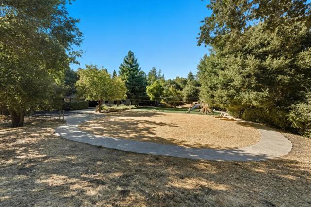 27464 Altamont Road, Los Altos Hills CA: https://media.crmls.org/mediaz/3cfd5914-58e4-46a6-9d7a-b2115c356e3d.jpg