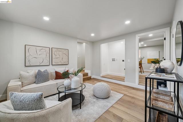 Image 34 of 54 For 7807 Outlook Ave