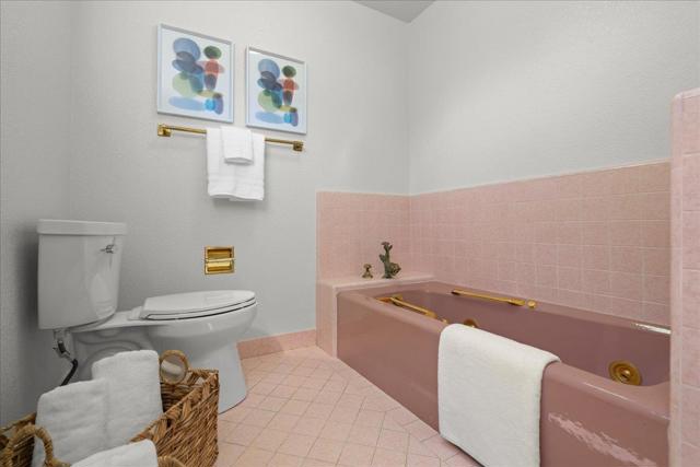 14721 Live Oak Lane, Saratoga CA: https://media.crmls.org/mediaz/3cfeac08-b96a-4968-8fe8-b5db57ce0fc7.jpg