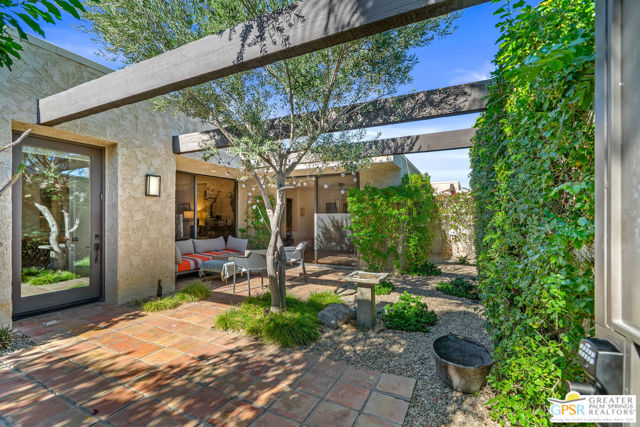 402 North Hermosa Drive, Palm Springs