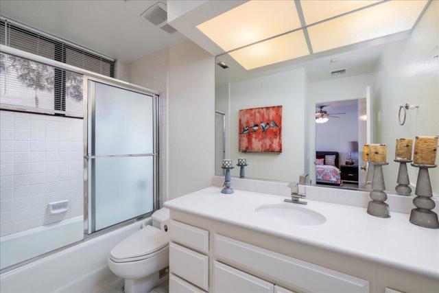19 Colgate Drive, Rancho Mirage CA: https://media.crmls.org/mediaz/3cffaff3-5430-4829-bc46-44ab83836e50.jpg