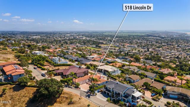 518 Lincoln Drive, Ventura CA: https://media.crmls.org/mediaz/3d021703-4195-460e-917b-4e495ccf8f95.jpg