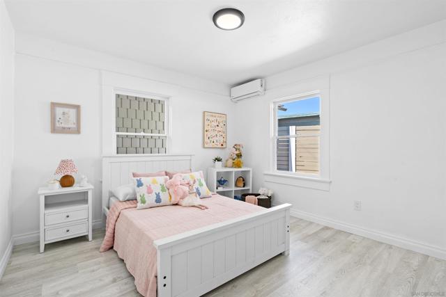 1830 Fort Stockton Drive, San Diego CA: https://media.crmls.org/mediaz/3d02c09e-671b-4a14-823b-59409dc4cfc0.jpg