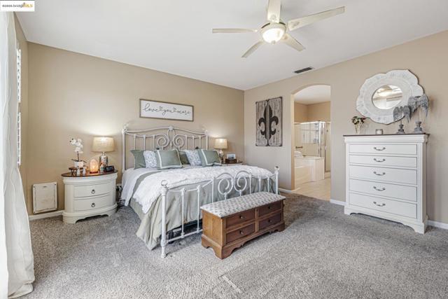 2480 Stanford Way, Antioch CA: https://media.crmls.org/mediaz/3d033237-7f36-4489-8349-b41393508488.jpg