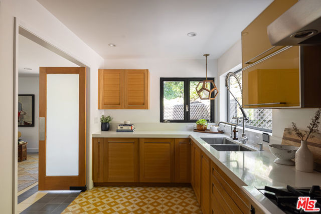 2806 Sunday Trail, Los Angeles CA: https://media.crmls.org/mediaz/3d0590bb-384b-4bb8-80d3-e3d86f1218c0.jpg