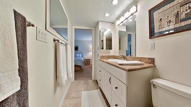 1200 Harbor N Drive, Oceanside CA: https://media.crmls.org/mediaz/3d05e6b5-e8ce-4646-b94c-d9b36edfb159.jpg