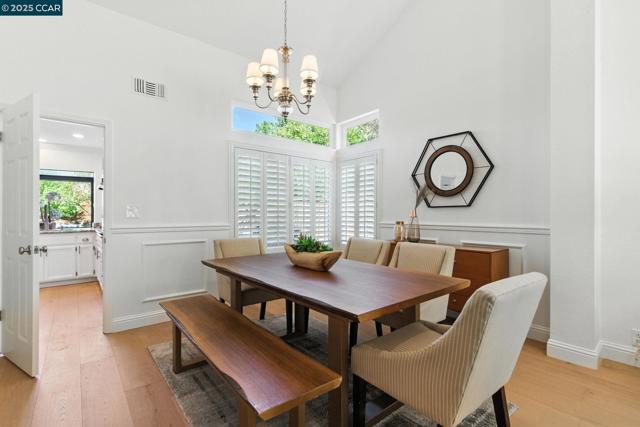 316 Valley High Dr, Pleasant Hill CA: https://media.crmls.org/mediaz/3d07e33f-6c79-400d-8176-922778c4fd7d.jpg