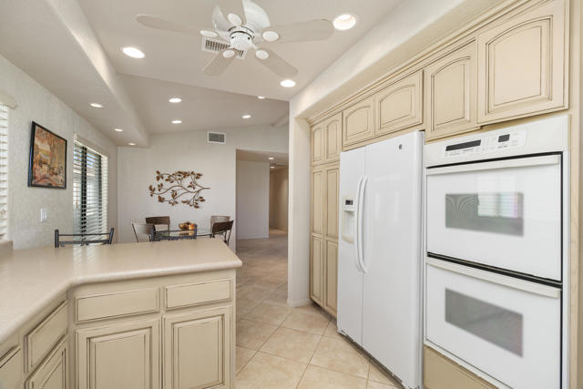 322 Villena Way, Palm Desert CA: https://media.crmls.org/mediaz/3d08016e-4c11-4290-9134-85cf6c6e96b1.jpg
