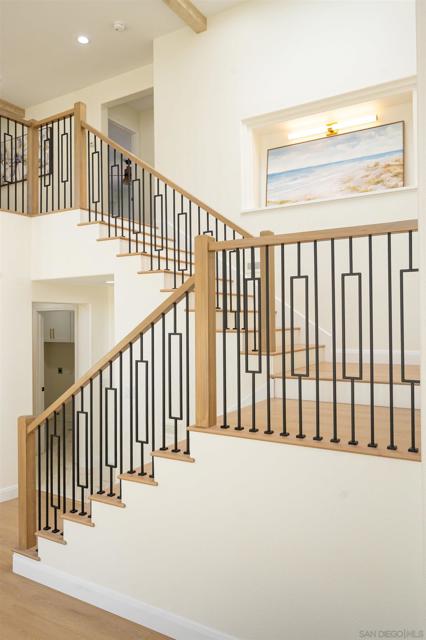 11475 Eastridge Pl, San Diego CA: https://media.crmls.org/mediaz/3d0958b1-9608-493c-b888-8212d8483cb1.jpg