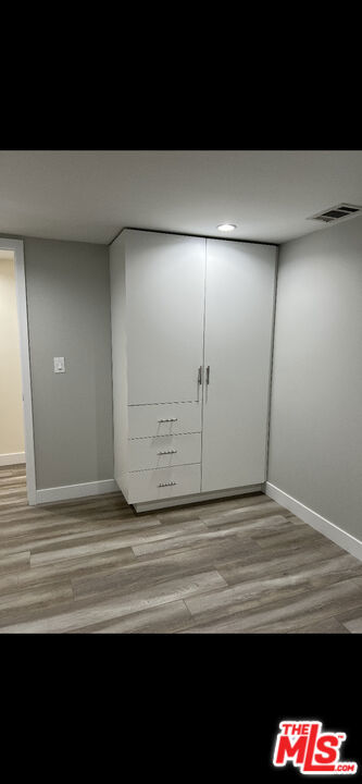 8446 Fenwick Street, Sunland CA: https://media.crmls.org/mediaz/3d0960d7-d098-4d3f-835d-54c0965e3311.jpg