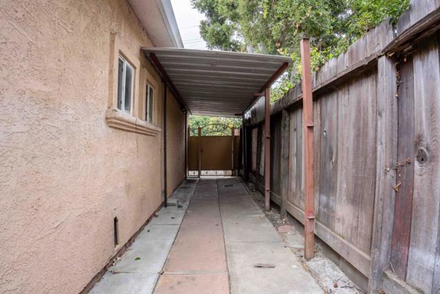 2232 Euclid Avenue, East Palo Alto CA: https://media.crmls.org/mediaz/3d0b157e-3e5b-49b5-b416-c675a8db9427.jpg