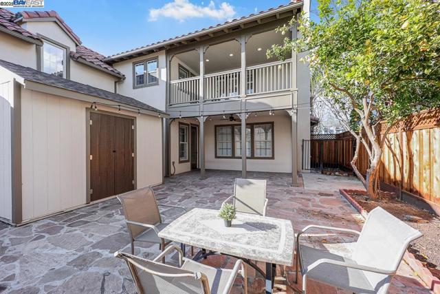 2744 Redbridge Rd, Tracy CA: https://media.crmls.org/mediaz/3d0baae3-54ab-4bfa-a196-b9d61ad46cd6.jpg