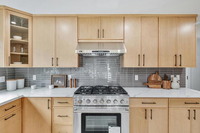 304 Evergreen Drive, South San Francisco CA: https://media.crmls.org/mediaz/3d0cfd5f-43f5-4420-bad3-e594bd4c72bf.jpg