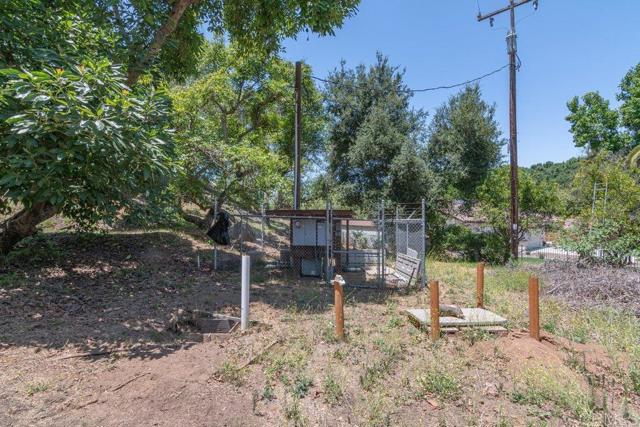 3160 Slivkoff Drive, Escondido CA: https://media.crmls.org/mediaz/3d0d1958-2d3b-4b8f-a0be-d8a89efb024e.jpg