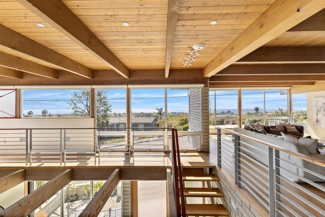 1635 Gascony Rd, Encinitas CA: https://media.crmls.org/mediaz/3d0e4c99-56bf-40e5-9076-fb2a421ef10f.jpg