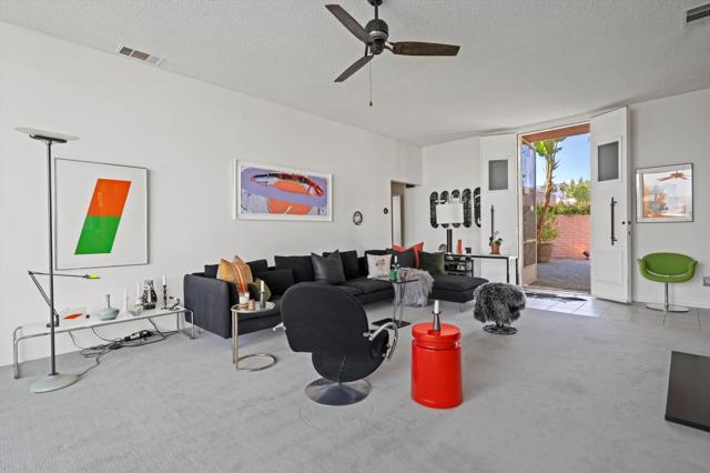 47314 Abdel Circle, Palm Desert CA: https://media.crmls.org/mediaz/3d0e719a-728a-482e-84de-2f83b8e597f4.jpg