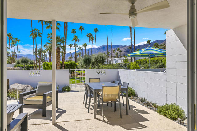 211 E Canyon Vista Drive, Palm Springs CA: https://media.crmls.org/mediaz/3d0fbd23-0692-44b1-a1d8-6f4a238f88f6.jpg