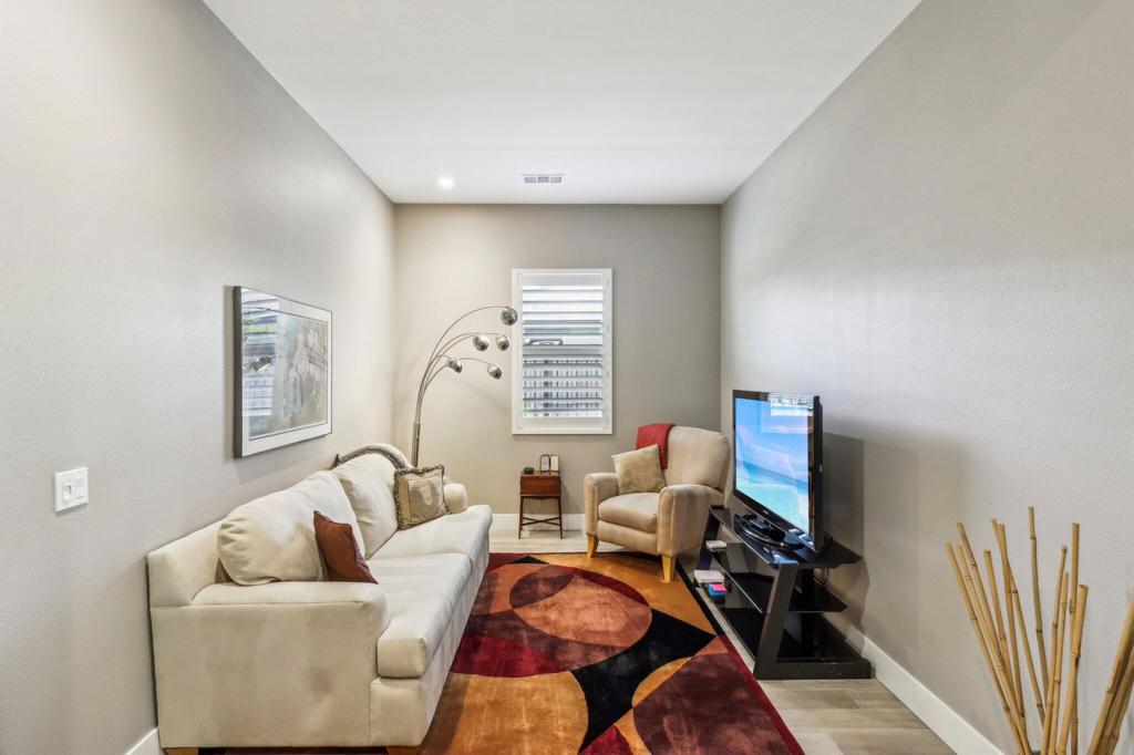 MLS #219138027DA image #11