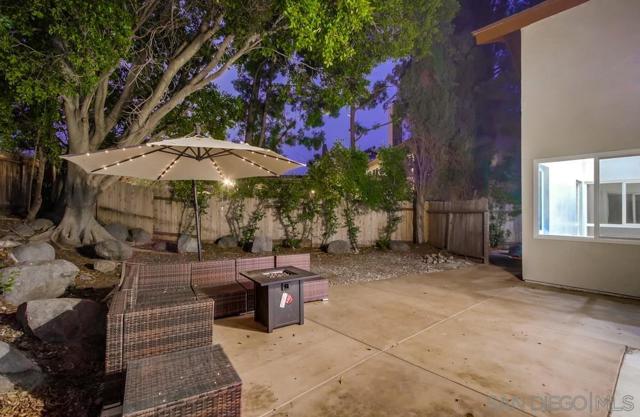 4512 Terraza Ct, San Diego CA: https://media.crmls.org/mediaz/3d103201-9201-4b3f-8264-313440da295f.jpg