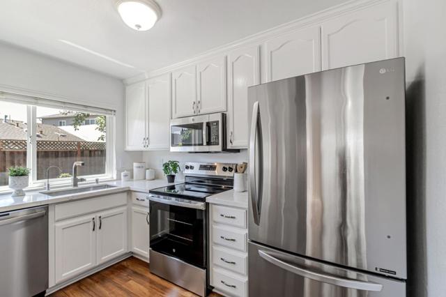 720 Glenburry Way, San Jose CA: https://media.crmls.org/mediaz/3d11b46f-6af0-40b2-aa3a-52a8e7275936.jpg
