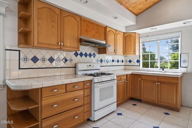 Detail Gallery Image 12 of 38 For 901 Indigo Pl, Oxnard,  CA 93036 - 3 Beds | 2 Baths