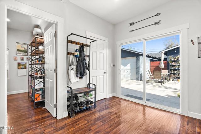 505 Palisade Street, Pasadena CA: https://media.crmls.org/mediaz/3d11f498-e275-4c1f-93f6-509f3d4ea67d.jpg