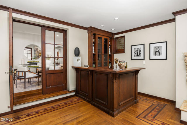 Detail Gallery Image 11 of 39 For 670 San Marino Ave, San Marino,  CA 91108 - 5 Beds | 5/1 Baths
