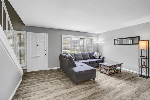 139 Fourth Ave, Chula Vista, California 91910, 2 Bedrooms Bedrooms, ,1 BathroomBathrooms,Townhouse,For Sale,Fourth Ave,250028610SD