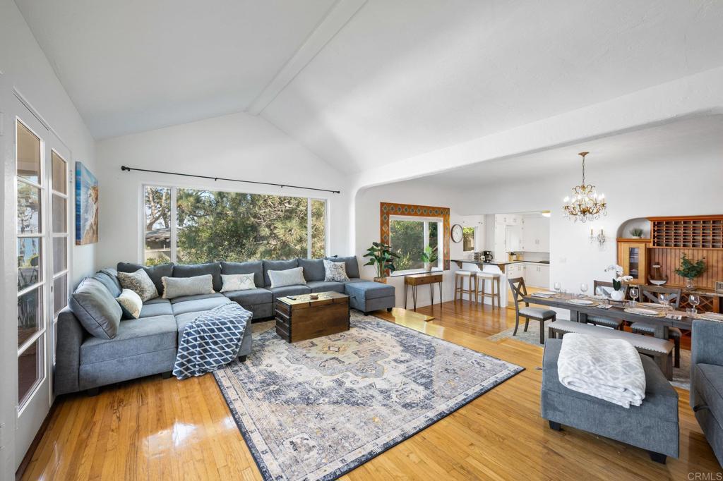 1303 Cave Street - photo 7