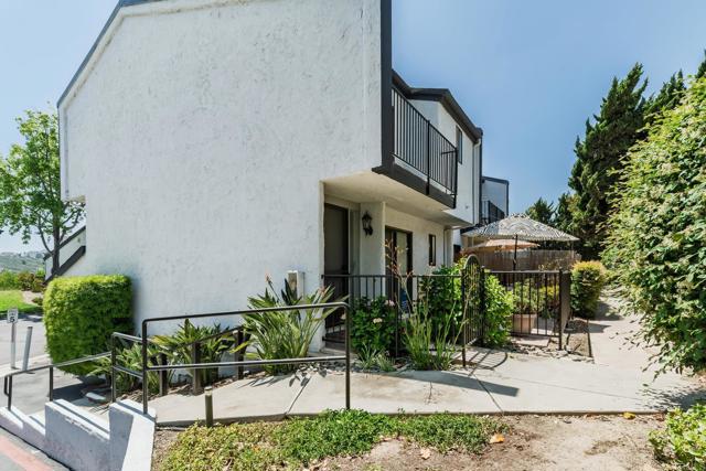 Detail Gallery Image 22 of 27 For 7321 Alicante Rd a,  Carlsbad,  CA 92009 - 2 Beds | 2/1 Baths