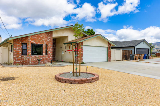 22728 Westwood Boulevard, Tehachapi CA: https://media.crmls.org/mediaz/3d14b49e-5cca-4701-9364-4db05cee8c10.jpg