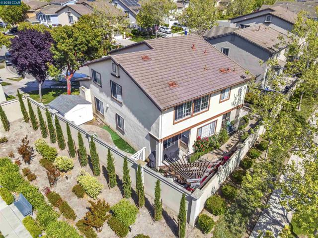 1186 Waverly Cir, Hercules CA: https://media.crmls.org/mediaz/3d14d0de-1f5f-4e6e-849f-1a45b23938bc.jpg