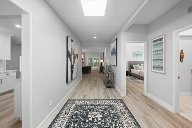 39060 Kilimanjaro Court, Palm Desert CA: https://media.crmls.org/mediaz/3d1555a6-fbcb-4dfb-848b-099864ec601b.jpg