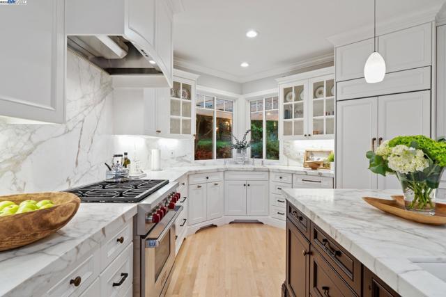 1617 Campesino Ct., Alamo CA: https://media.crmls.org/mediaz/3d15ddac-a5f4-4044-b2a8-f89b8d52485b.jpg