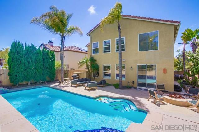 11523 Sun Ray Ct, San Diego CA: https://media.crmls.org/mediaz/3d16c2fc-0fb6-4406-8fd4-6f44110a49a5.jpg