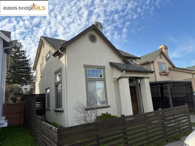 991 Village Cir