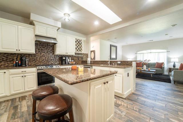 Image 11 of 73 For 35724 Linda Drive