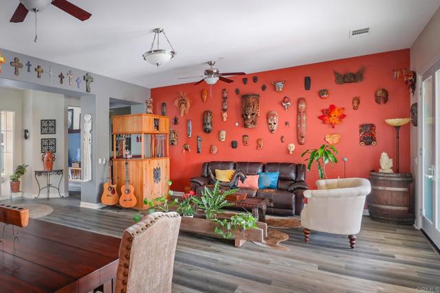 Detail Gallery Image 8 of 42 For 14212 Pebble Beach Way, Valley Center,  CA 92082 - 4 Beds | 3/1 Baths