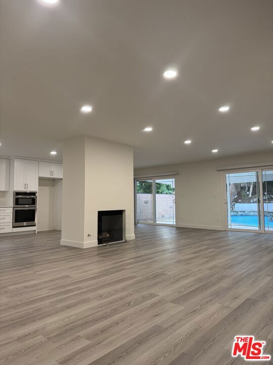 8408 Fable Avenue, West Hills CA: https://media.crmls.org/mediaz/3d184b0b-7014-4575-bb67-b1b744298404.jpg