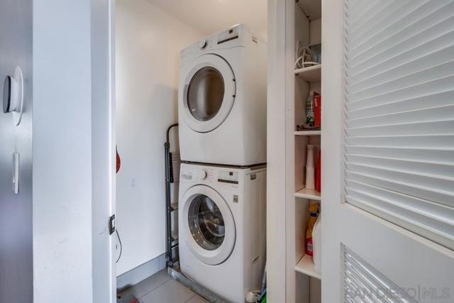 1016 1st St, Coronado CA: https://media.crmls.org/mediaz/3d188ca2-7ec5-4836-a2a5-06bb75a5dcc0.jpg